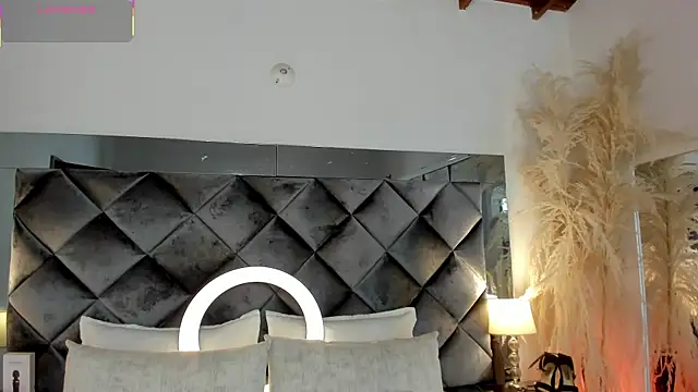 sofhiaa adaams online show from 11, 11, 2025