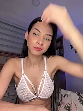 violetta-brown1 online show from 15, 12, 2024