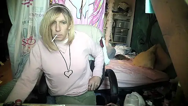 Ombeline1 online show from 18, 2, 2025