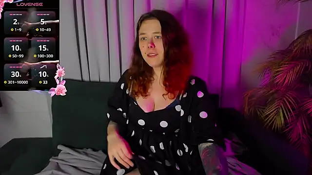 SophiePure online show from 12, 2, 2025