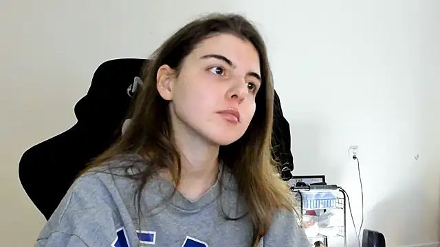 emmamurrr online show from 29, 11, 2025