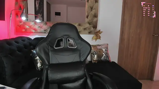 AmelyaMann online show from 7, 2, 2026