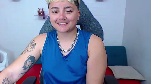 isabeautyx19 online show from 24, 2, 2025