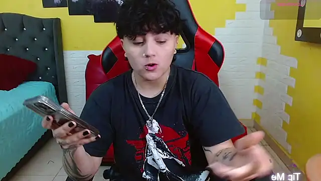 isabeautyx19 online show from 21, 2, 2026