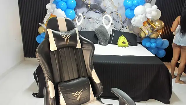 Ivy 16 online show from 22, 9, 2025