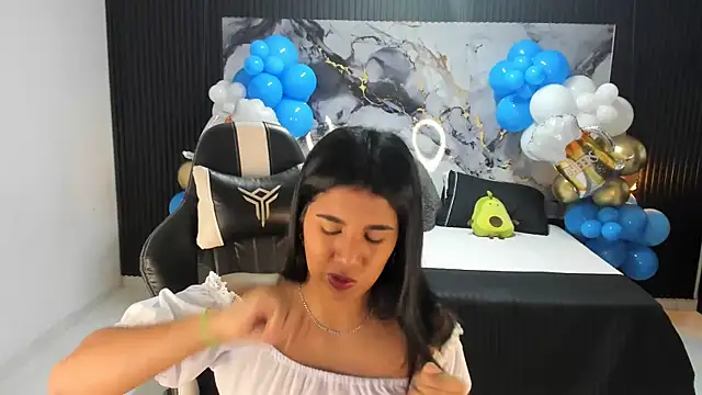 Ivy 16 online show from 23, 9, 2025