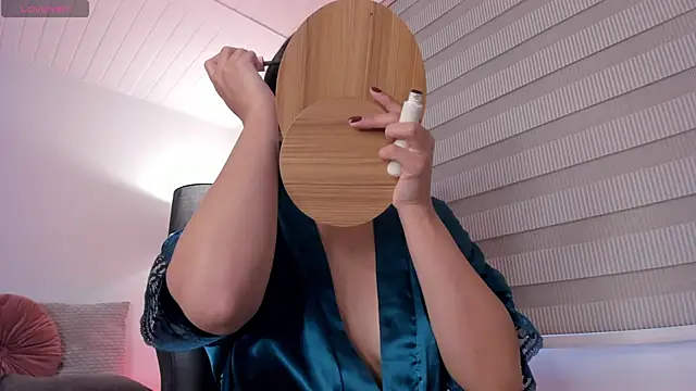 Snapshot of vico_sweety chatting on 20, 11, 2025 vico sweety online show from 20, 11, 2025