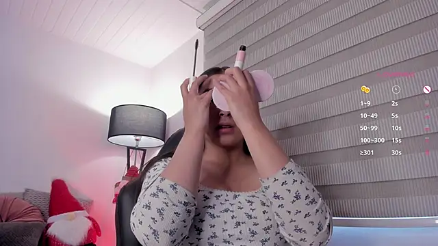 Snapshot of vico_sweety chatting on 5, 12, 2025 vico sweety online show from 5, 12, 2025