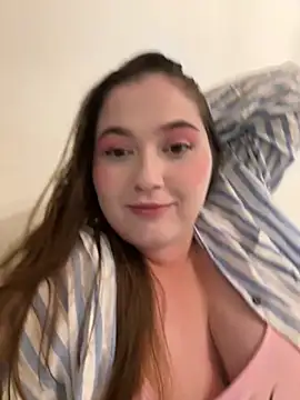 Kamilla Loop online show from 6, 10, 2025