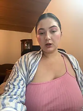 Kamilla Loop online show from 28, 10, 2025