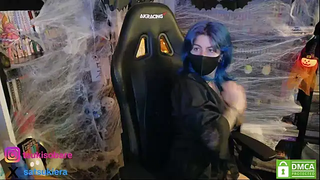 Snapshot of _Satsuki_ chatting on 8, 10, 2025 Satsuki online show from 8, 10, 2025