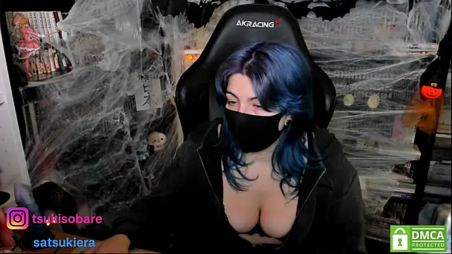 Snapshot of _Satsuki_ chatting on 9, 10, 2025 Satsuki online show from 9, 10, 2025