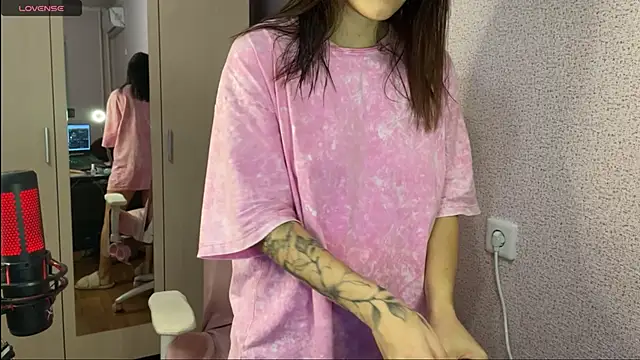 Snapshot of Katrin__kiss chatting on 21, 1, 2025 Katrin kiss online show from 21, 1, 2025