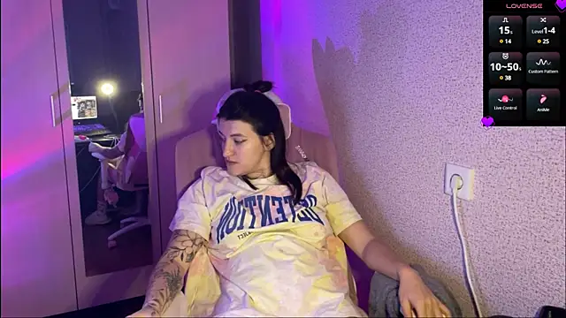 Snapshot of Katrin__kiss chatting on 10, 2, 2025 Katrin kiss online show from 10, 2, 2025