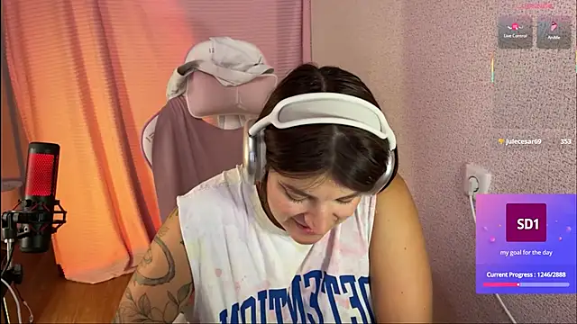 Snapshot of Katrin__kiss chatting on 22, 9, 2025 Katrin kiss online show from 22, 9, 2025