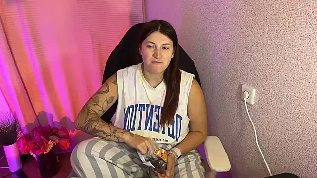 Snapshot of Katrin__kiss chatting on 18, 10, 2025 Katrin kiss online show from 18, 10, 2025