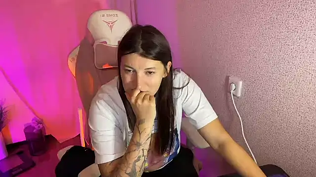 Katrin  kiss online show from 23, 10, 2025