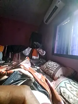 Snapshot of ind_hero chatting on 8, 10, 2025 ind hero online show from 8, 10, 2025