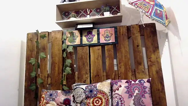 Snapshot of SARA_VAL3NTINA_ chatting on 10, 9, 2025 SARA VAL3NTINA  online show from 10, 9, 2025