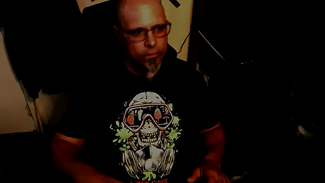 Snapshot of KrazyLegz chatting on 16, 5, 2026 KrazyLegz online show from 16, 5, 2026