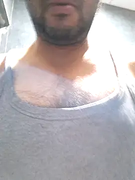 Snapshot of johny_69d@xh chatting on 14, 12, 2025 johny 69dxh online show from 14, 12, 2025