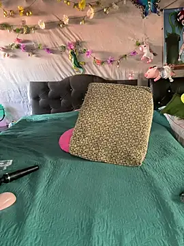 NinaGauther online show from 6, 2, 2026