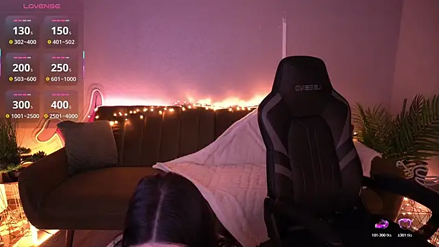 MilaSecrett online show from 9, 2, 2026