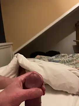 LivingLegend1978 online show from 2, 2, 2026