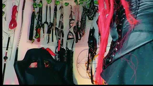 Snapshot of Agatha_BDSM chatting on 2, 5, 2026 Agatha BDSM online show from 2, 5, 2026