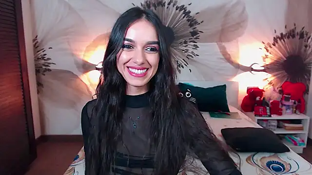 Snapshot of KatherineBisou chatting on 2, 11, 2025 KatherineBisou online show from 2, 11, 2025