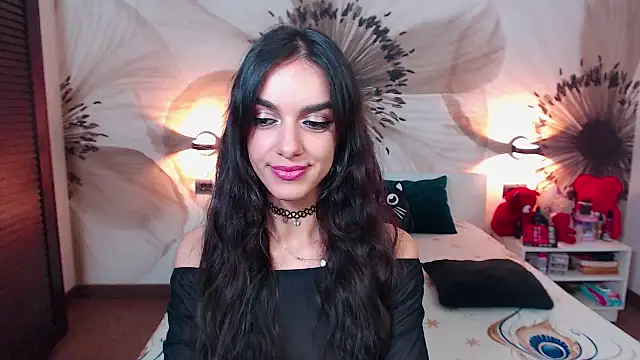 Snapshot of KatherineBisou chatting on 6, 11, 2025 KatherineBisou online show from 6, 11, 2025