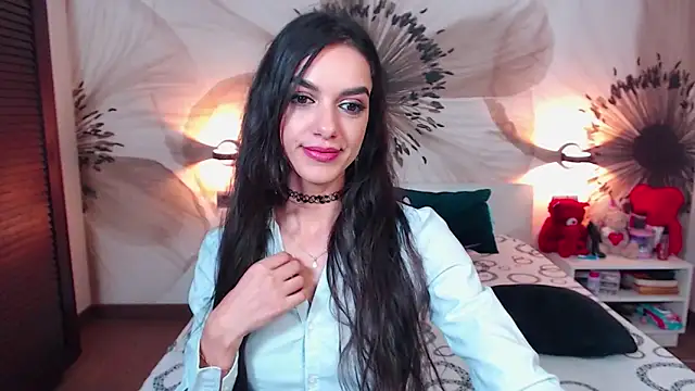 Snapshot of KatherineBisou chatting on 26, 11, 2025 KatherineBisou online show from 26, 11, 2025