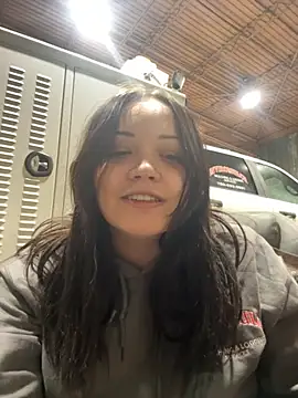 Snapshot of skinwalkingzombie chatting on 6, 11, 2025 skinwalkingzombie online show from 6, 11, 2025