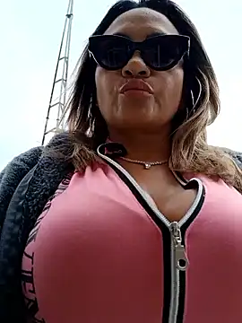 Afroditecash online show from 5, 11, 2025