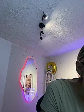 SALOOMEE   online show from 4, 10, 2025