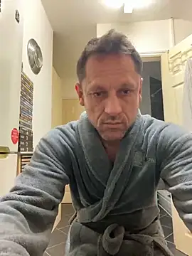 Yourhotboy 42 online show from 2, 2, 2025