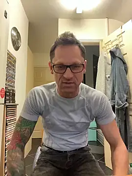 Yourhotboy 42 online show from 8, 2, 2025