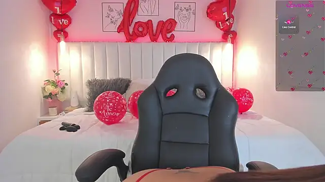 Snapshot of ivy_collins chatting on 15, 2, 2025 ivy collins online show from 15, 2, 2025