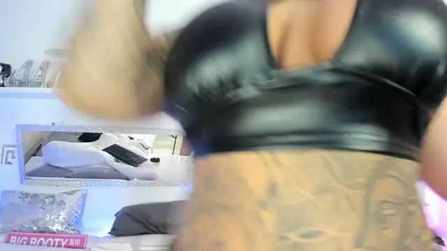 CocoSkyy online show from 27, 1, 2025