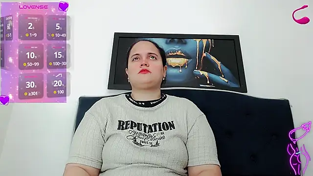 brunnette hot online show from 11, 11, 2025