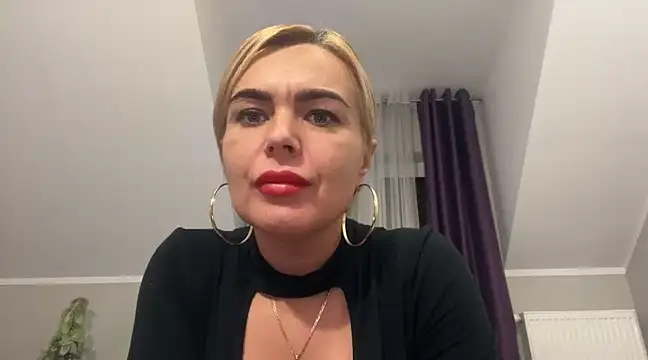 Snapshot of DESIREjenny chatting on 31, 12, 2024 DESIREjenny online show from 31, 12, 2024