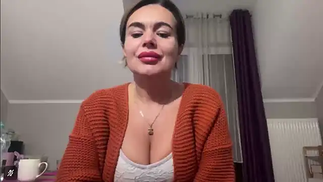 Snapshot of DESIREjenny chatting on 21, 10, 2025 DESIREjenny online show from 21, 10, 2025