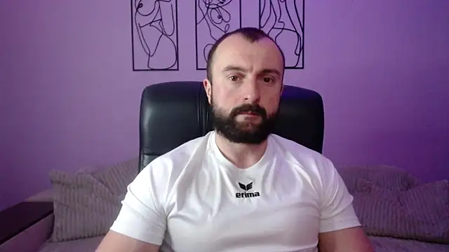 brindlefly6969 online show from 17, 4, 2026