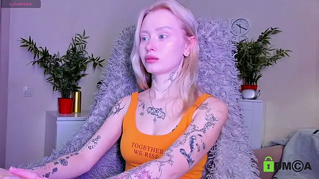 MalenaErnman online show from 8, 12, 2024