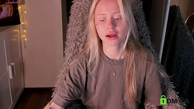 MalenaErnman online show from 30, 9, 2025