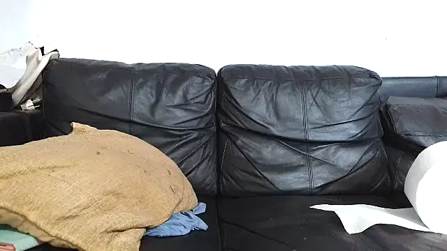 Youns98 online show from 10, 10, 2025