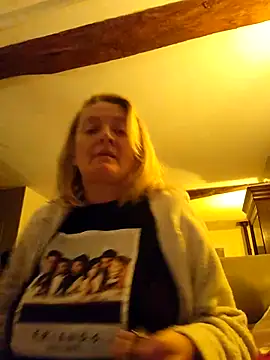 Snapshot of lady_charlyne chatting on 25, 2, 2025 lady charlyne online show from 25, 2, 2025