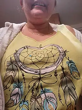 Snapshot of lady_charlyne chatting on 3, 12, 2025 lady charlyne online show from 3, 12, 2025