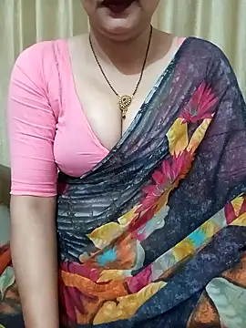 Snapshot of Priya_Boudi chatting on 17, 1, 2025 Priya Boudi online show from 17, 1, 2025
