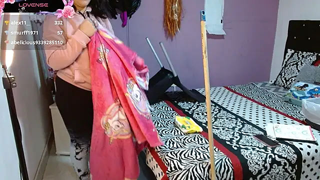 Snapshot of soniafuckboobs chatting on 31, 1, 2025 soniafuckboobs online show from 31, 1, 2025